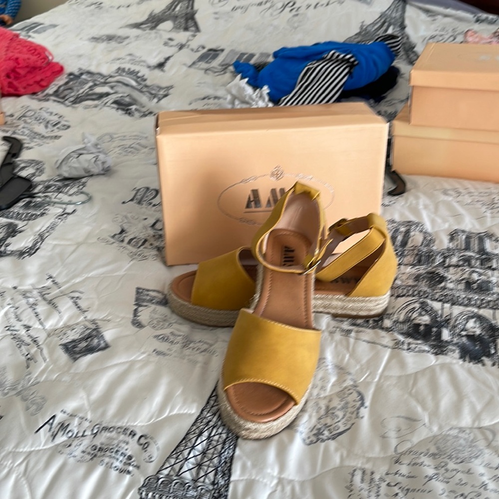 Lower Price! New in box espadrilles, summer fun sandals